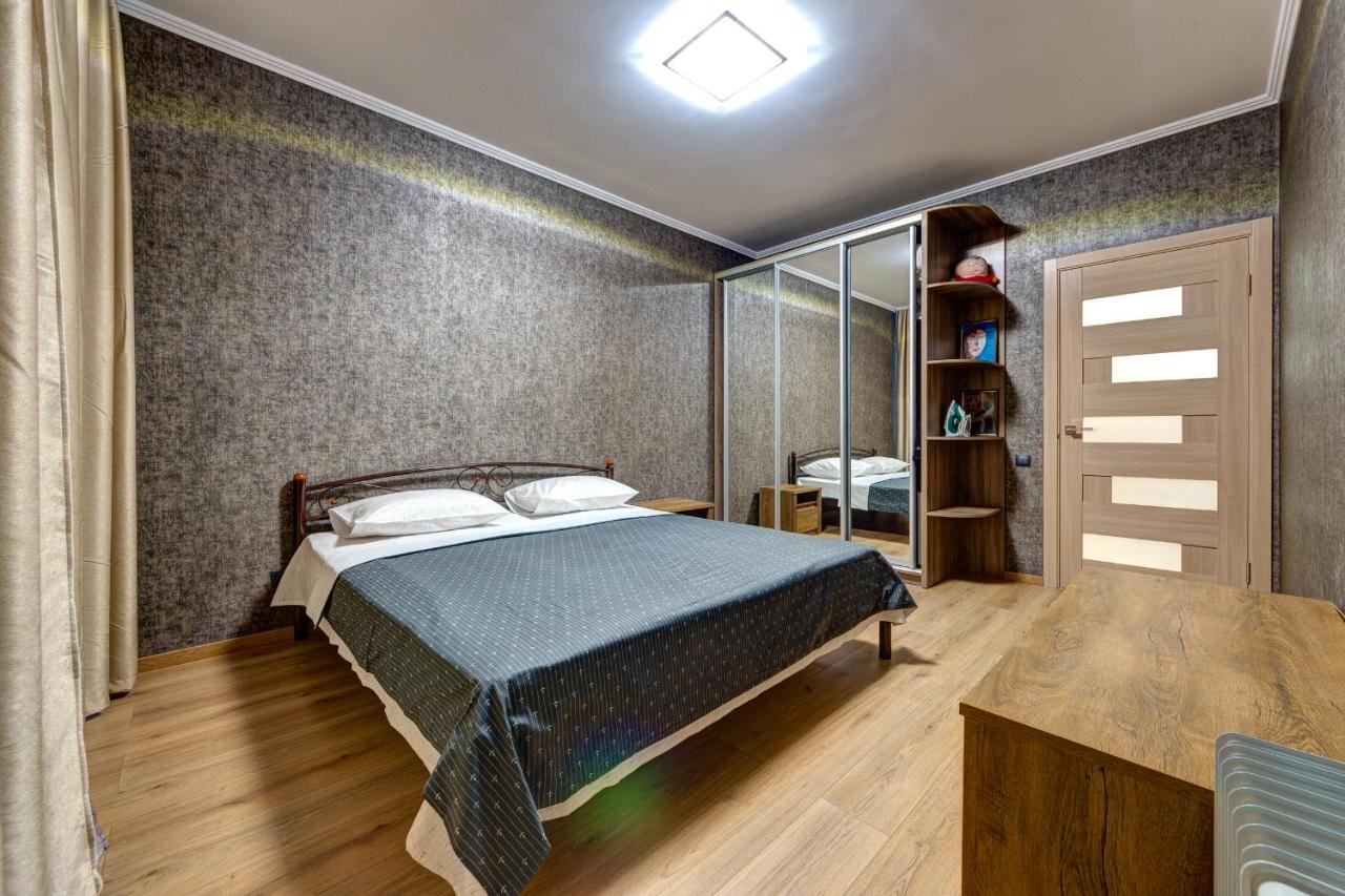 Apartments Near Ukraina Shopping Mall Kiew Exterior foto